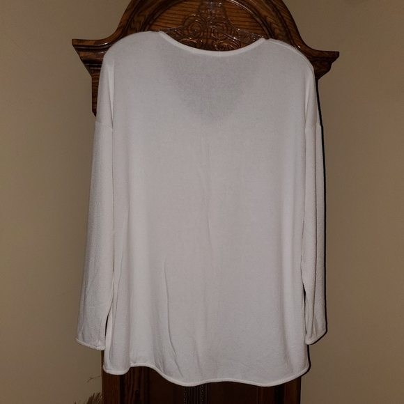 Gibson Women's Rayon V-neck Sweater - Picture 2 of 3